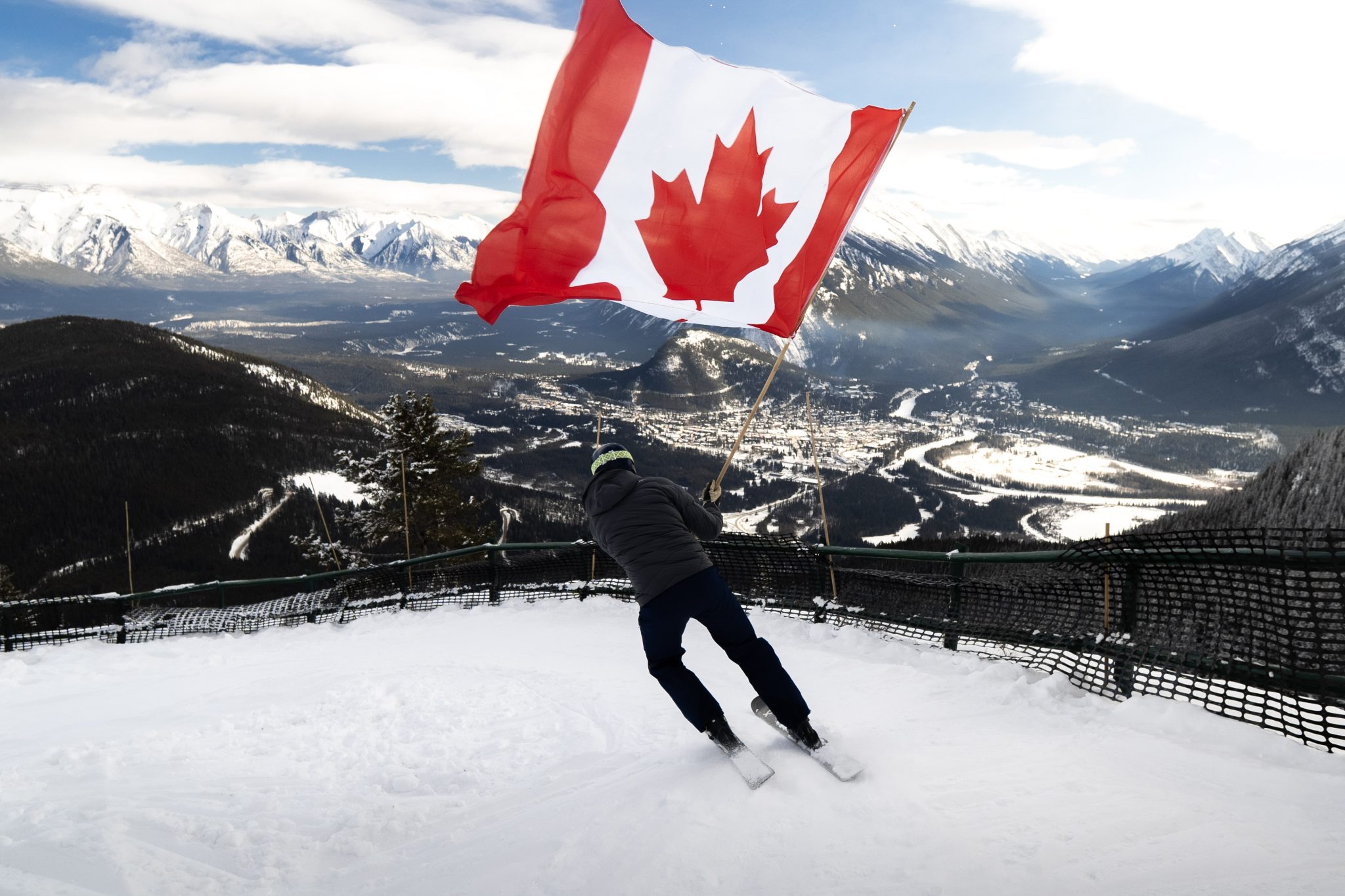 eduardo_2025-02-15_canadianflag_10 eduardo_2025-02-15_canadianflag_10